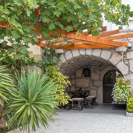 Guest House Otto Punat Esterno foto