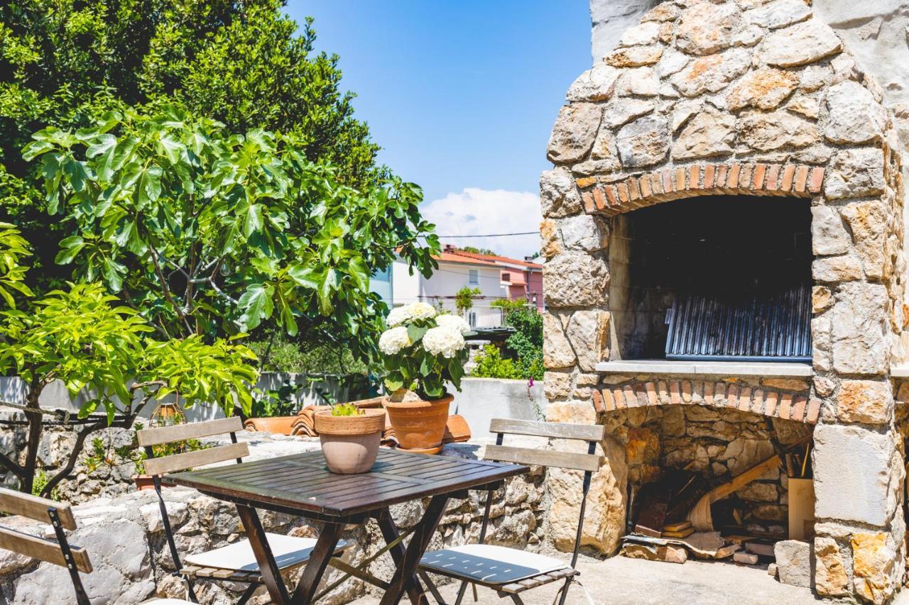 Guest House Otto Punat Esterno foto