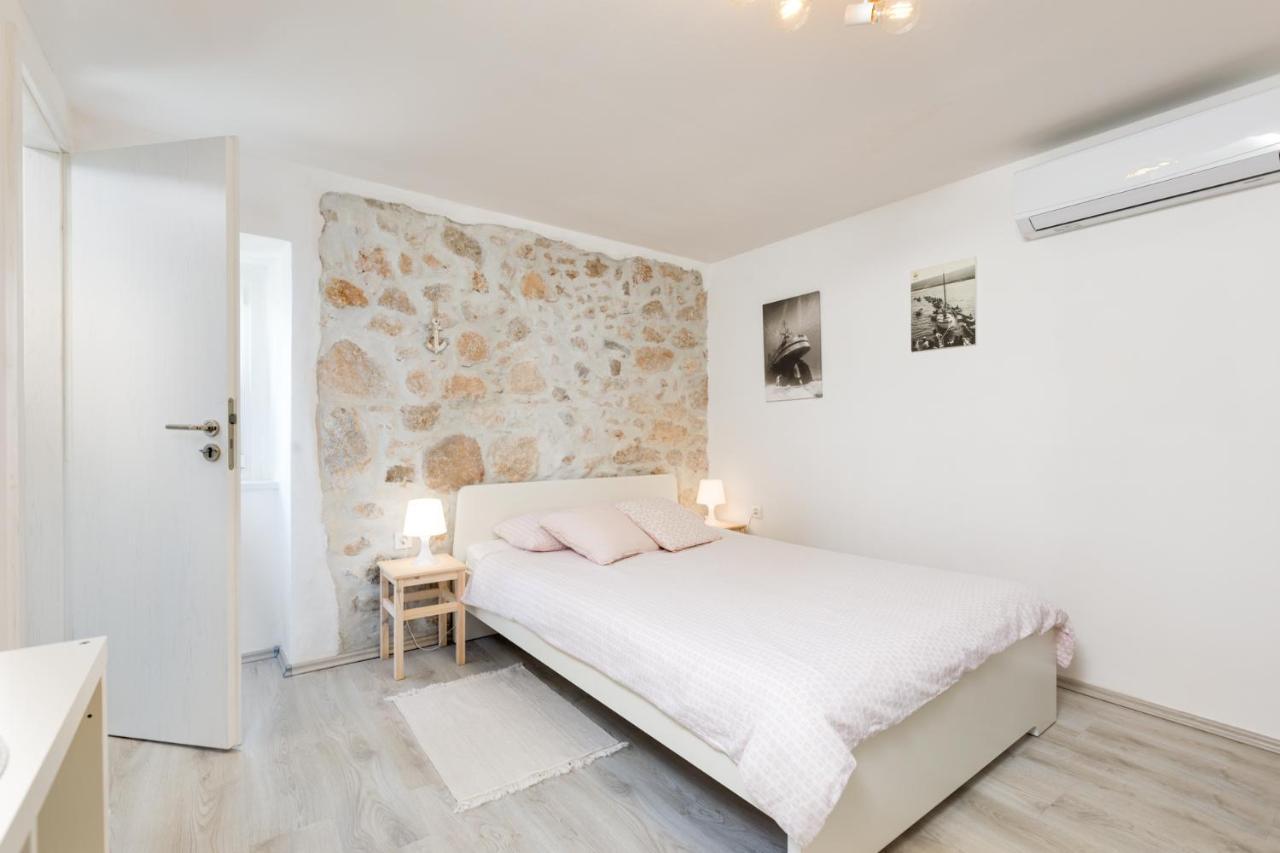 Guest House Otto Punat Esterno foto