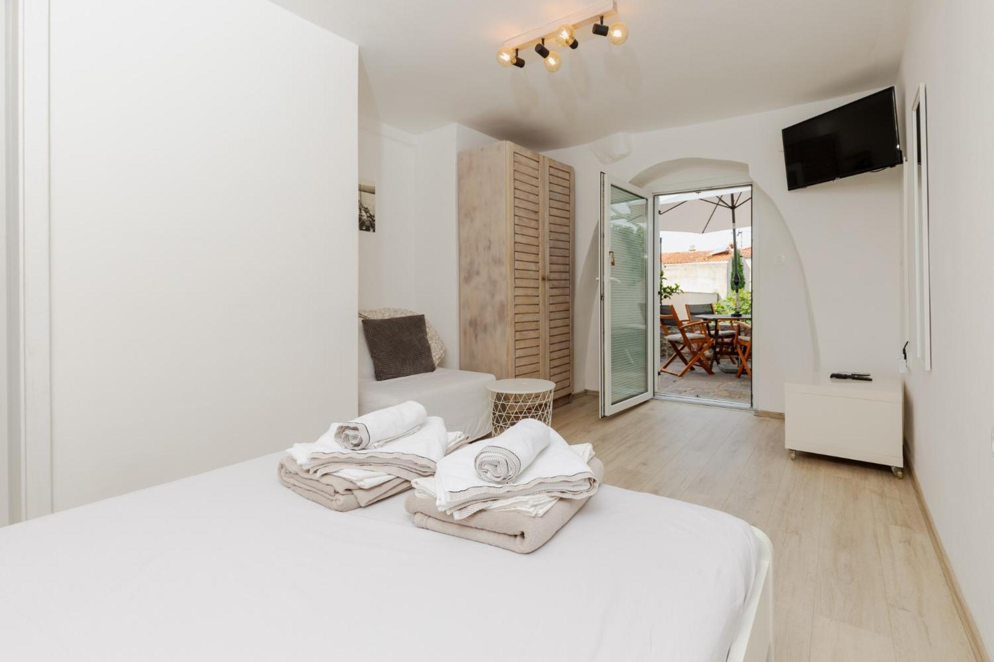 Guest House Otto Punat Esterno foto