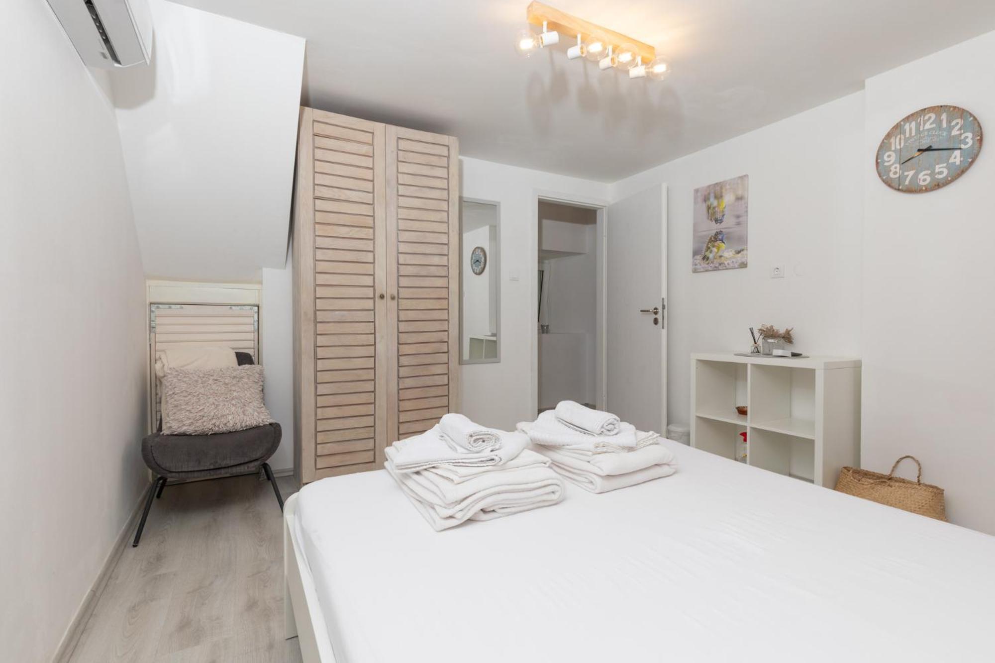 Guest House Otto Punat Esterno foto