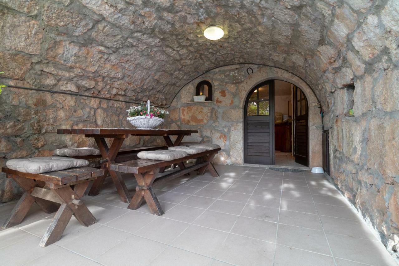 Guest House Otto Punat Esterno foto