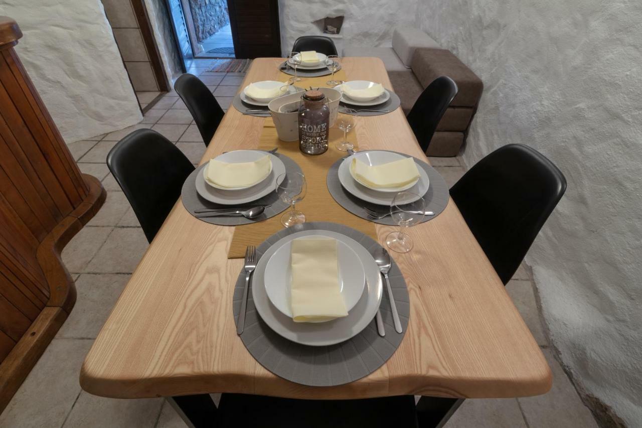 Guest House Otto Punat Esterno foto